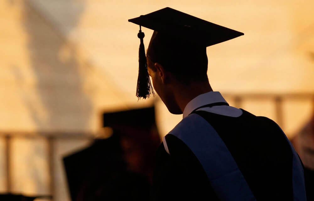 Graduates24-Graduates24